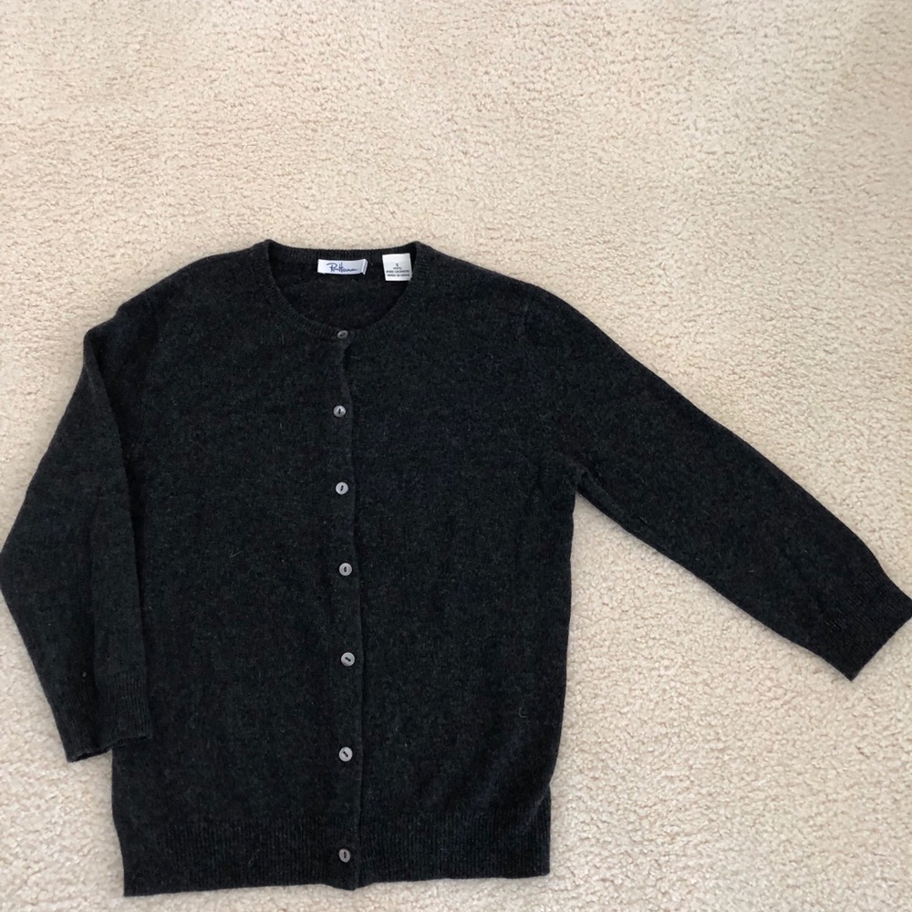 Short cardigan